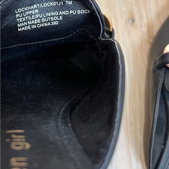 MADDEN GIRL Lockhart Slip On Mules With Gold Chain Size 7 - Picture 5 of 5